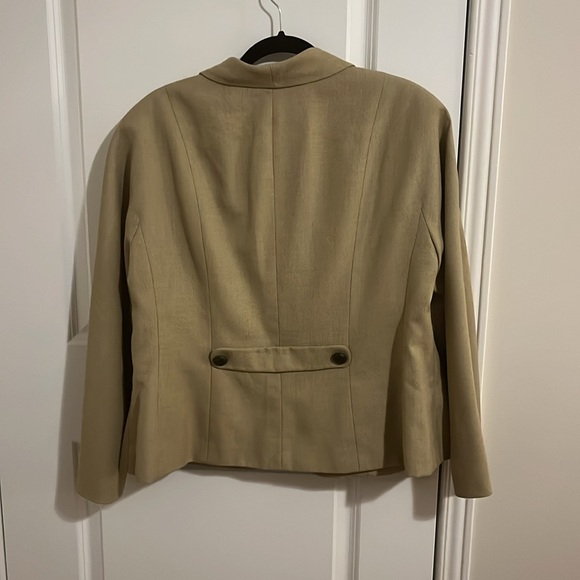 Plus size blazer - Picture 2 of 4